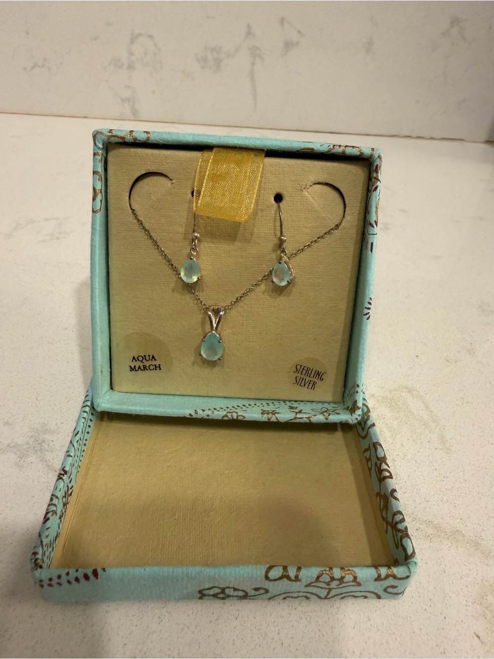 NIB world market sterling silver March birthstone earring & necklace set